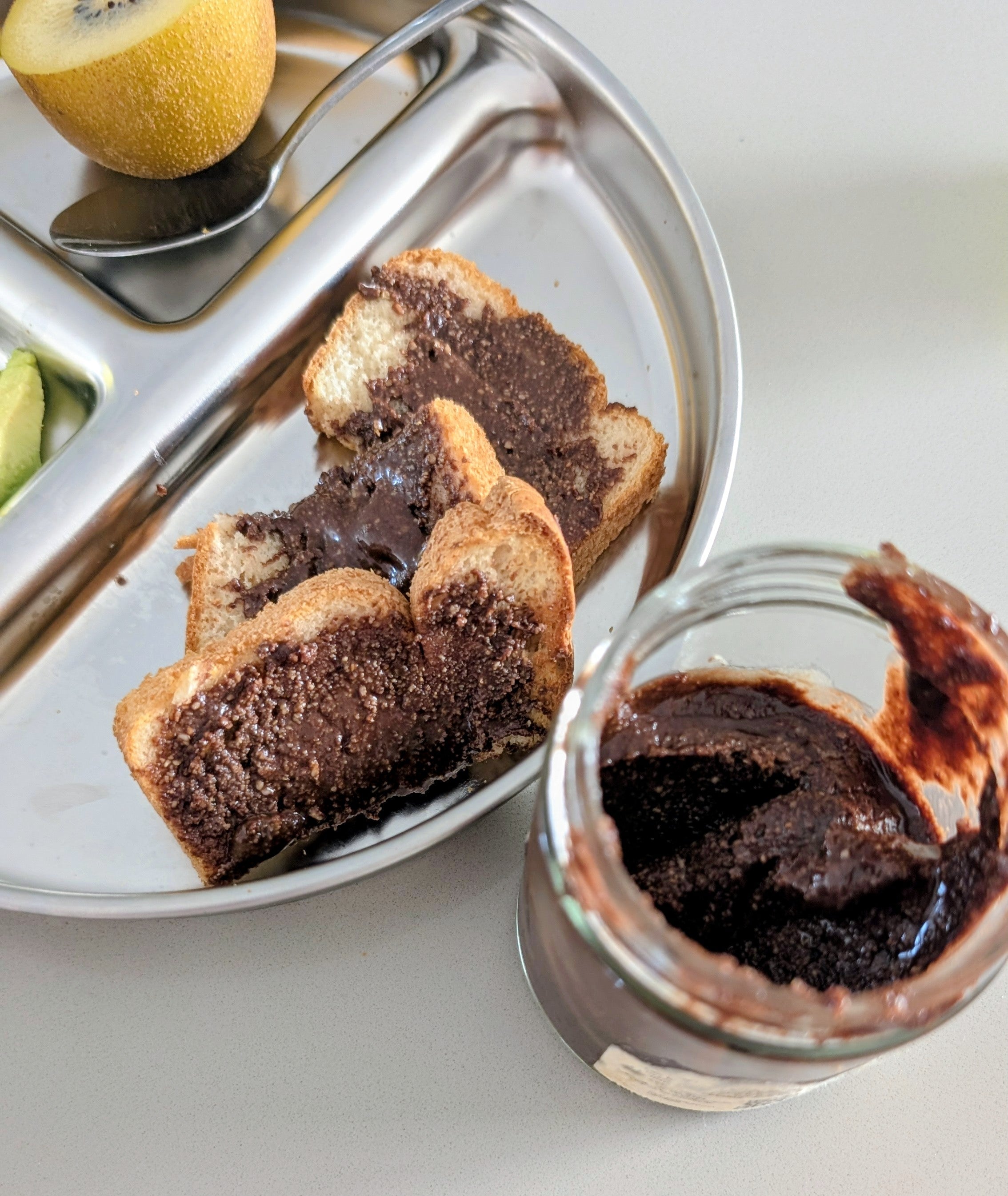 Looma Recipes | Homemade Dairy-Free Nutella (with Almonds!)