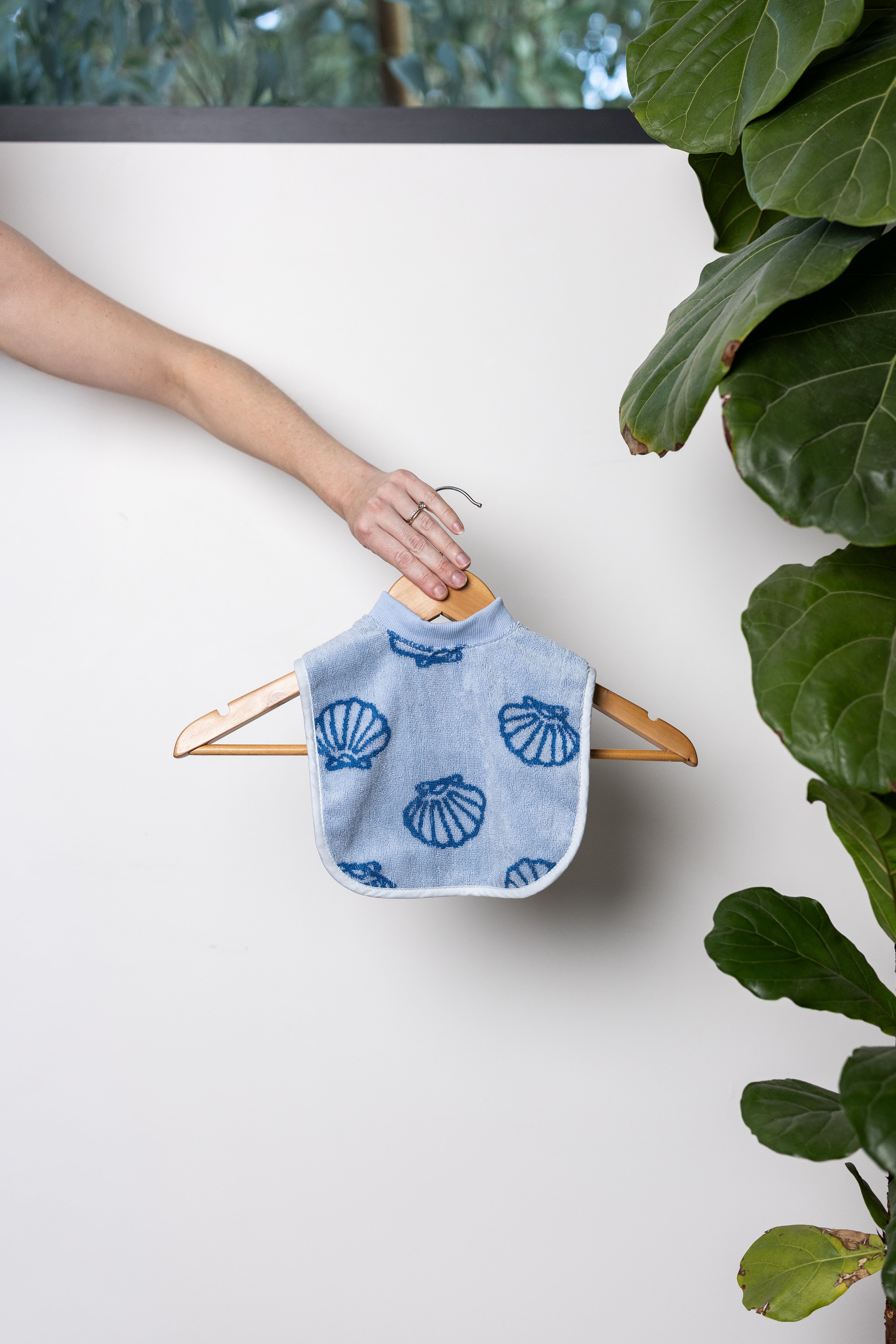 TerryTots™ Travel Bib - Blue Shell