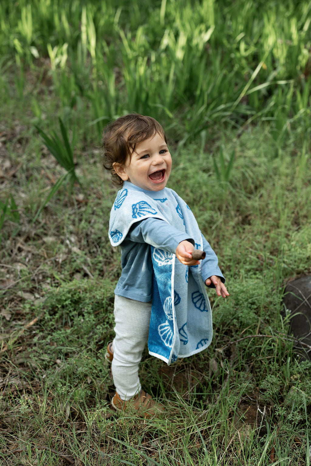 TerryTots™ Mealtime Bib - Blue Shell