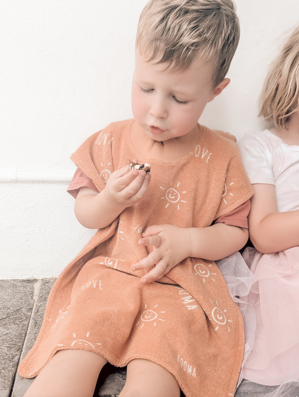 ORIGINALS RANGE Sun Love Towel Bib