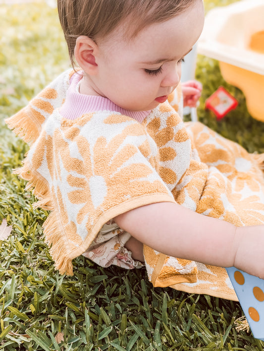 Yellow Daisies Full Length Towel Bib