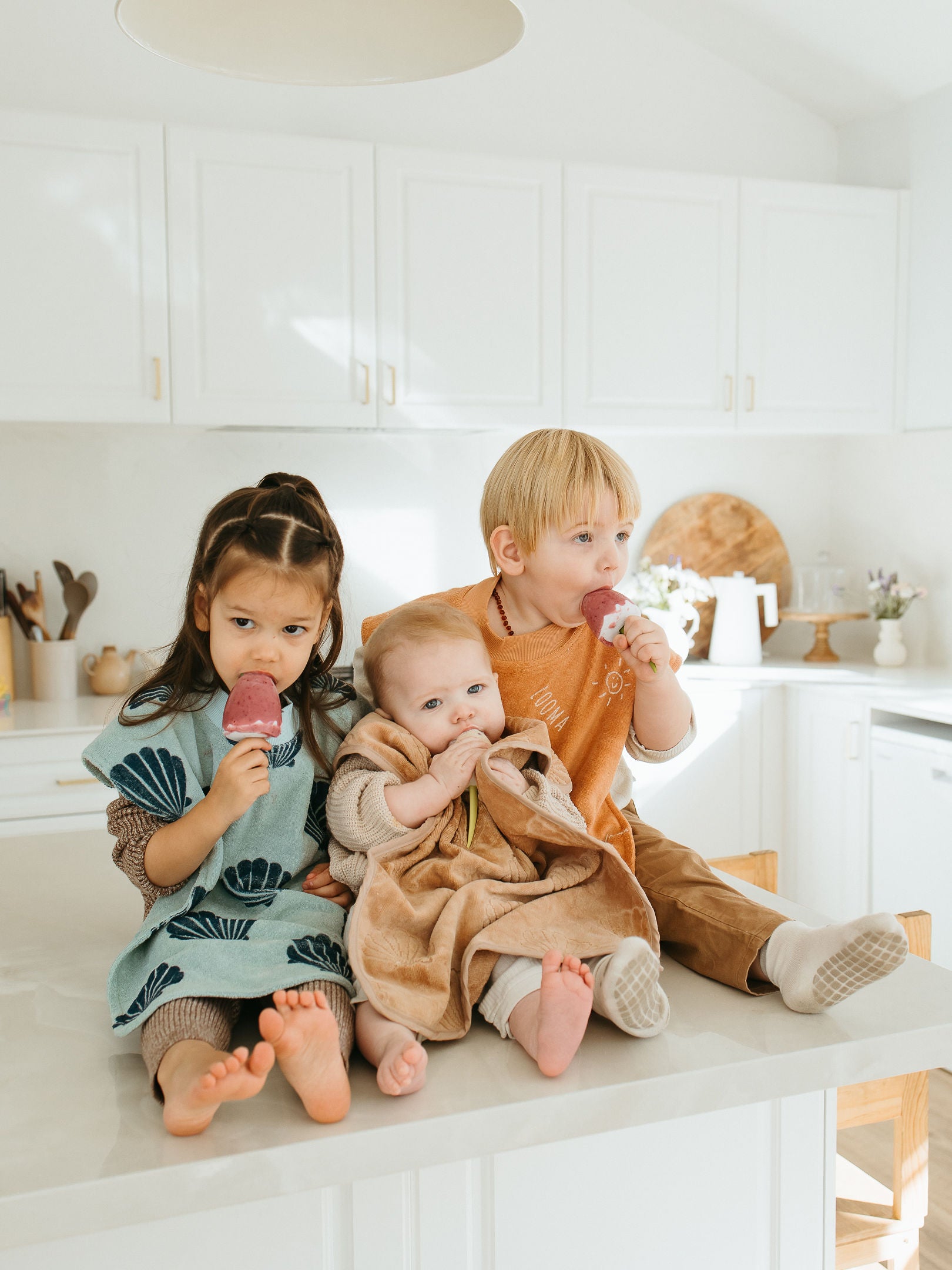 TERRYTOTS Seashells Towel Bib with BUTTONS