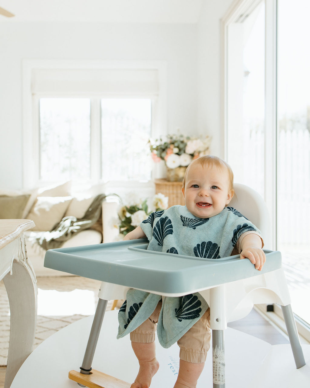ORIGINALS RANGE Blue Shells Towel Bib