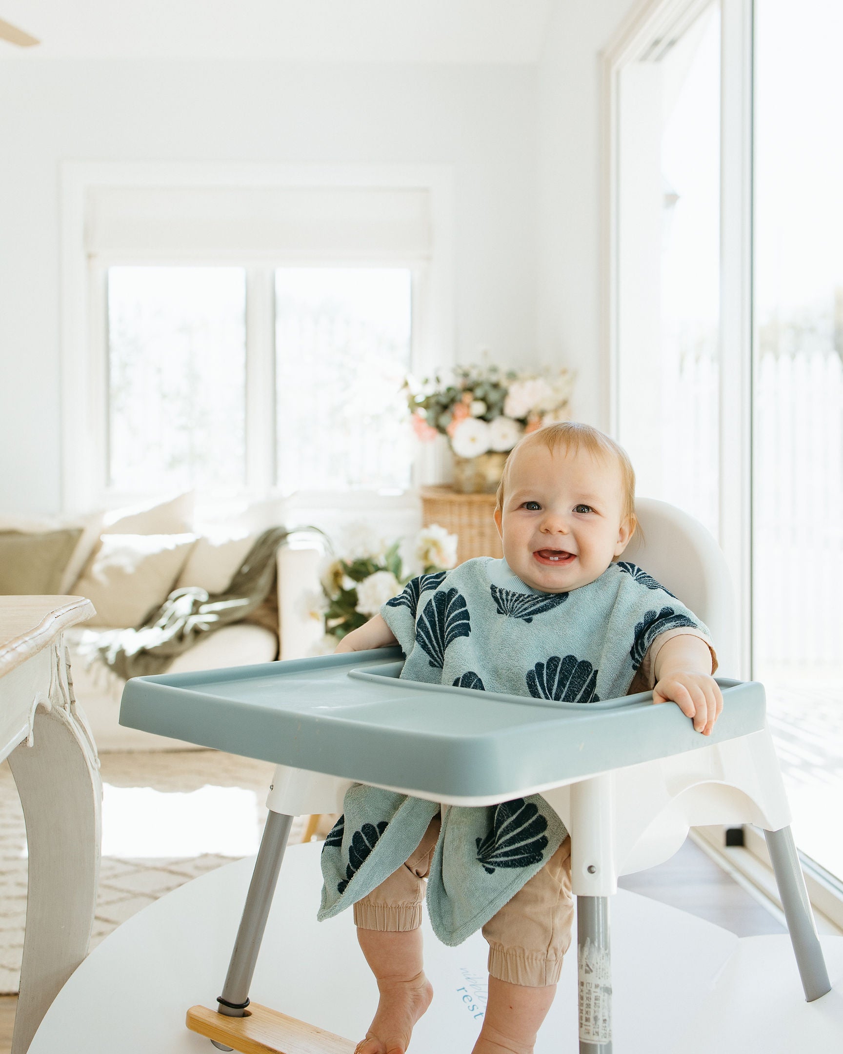 ORIGINALS RANGE Blue Shells Towel Bib