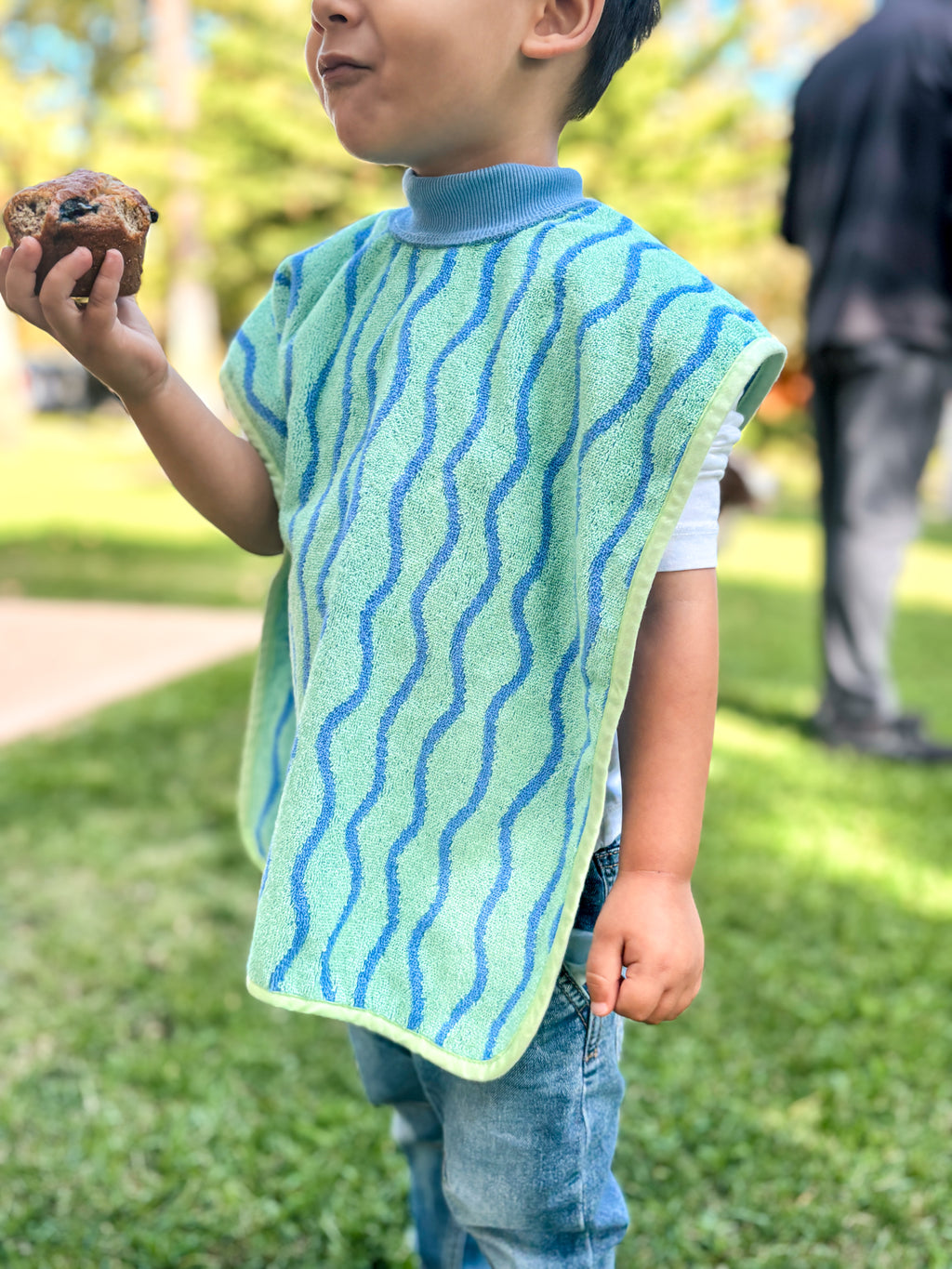 TerryTotsTM Towel Bib - Ripple
